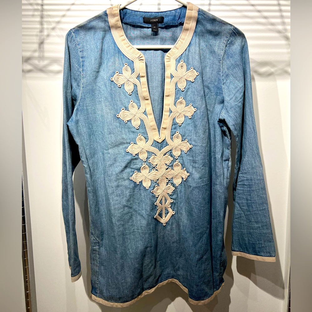 Embroidered J.Crew tunic - chambray, size 4T (Tall) Like New!